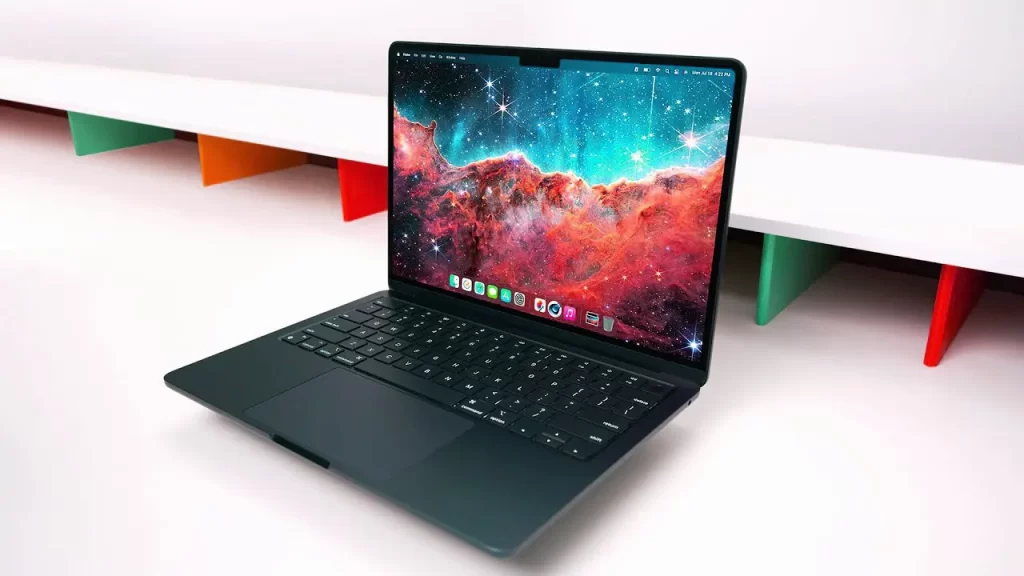 Apple MacBook Air 15 M3 (2024) full specs and tests